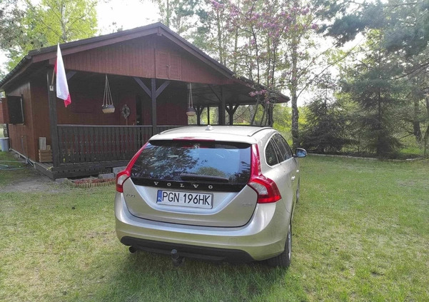 Volvo V60 cena 28500 przebieg: 297000, rok produkcji 2011 z Witkowo małe 37